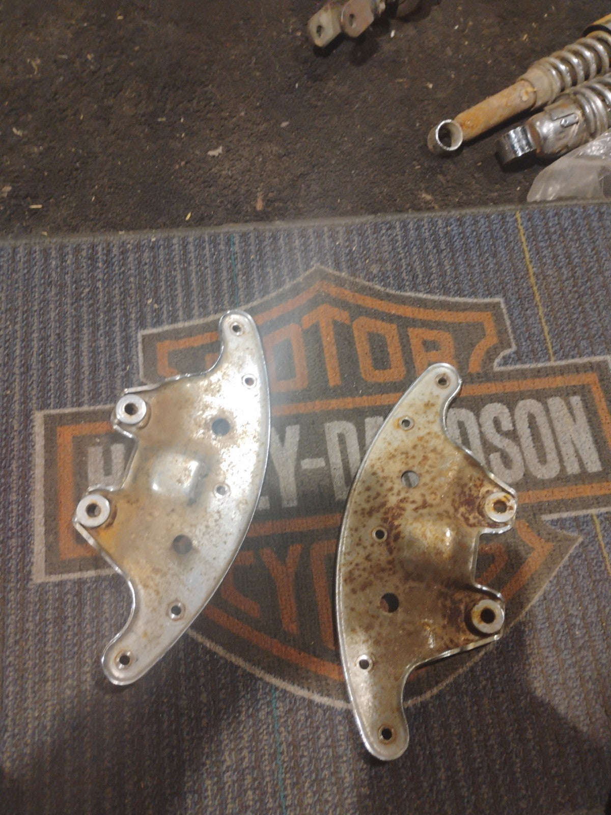 Harley chrome Shovelhead FL front fender mounts brackets supports