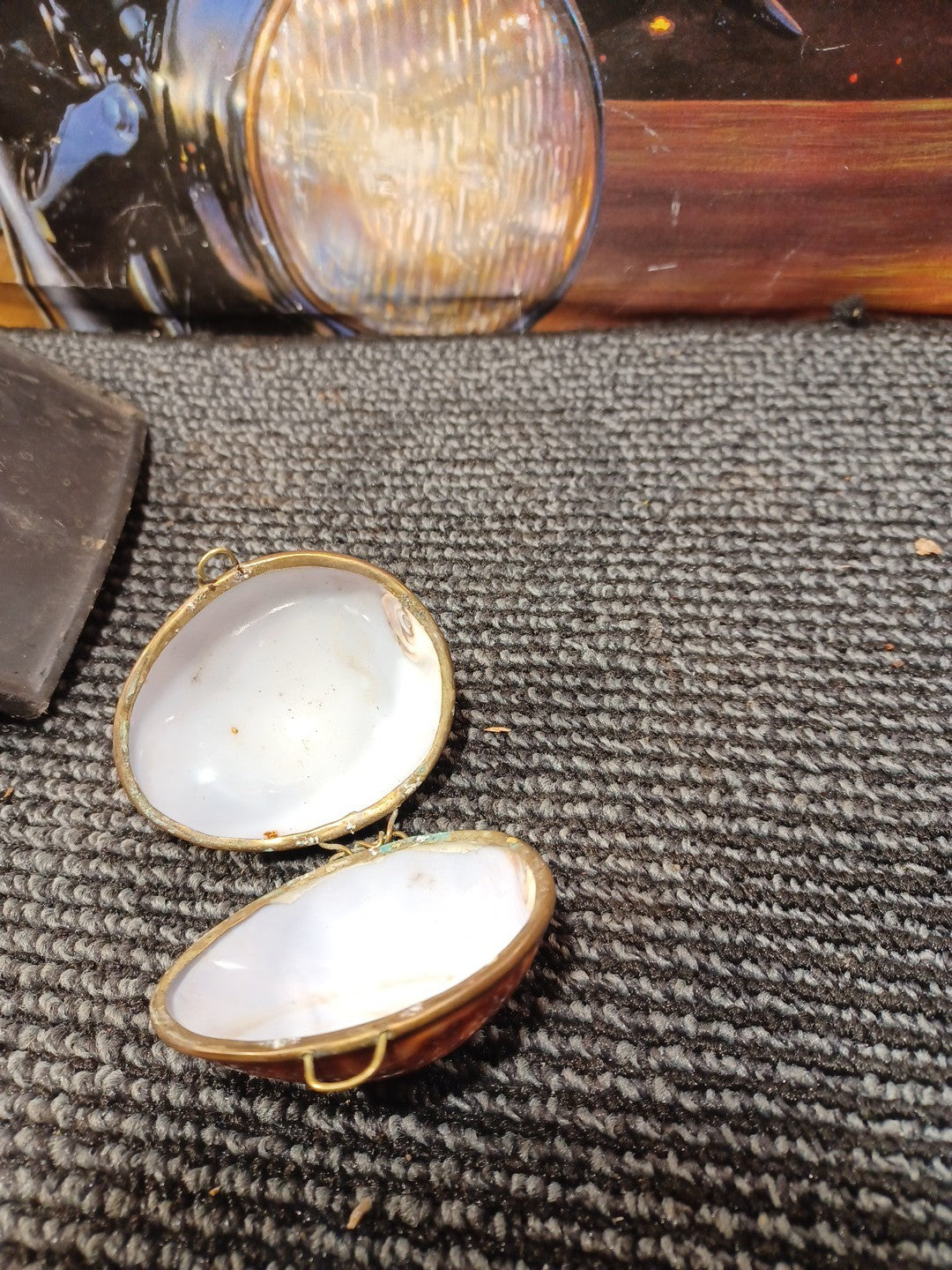 Cowrie Shell Trinket Box Brass Hinged Seashell Jewelry Egg 2.5"