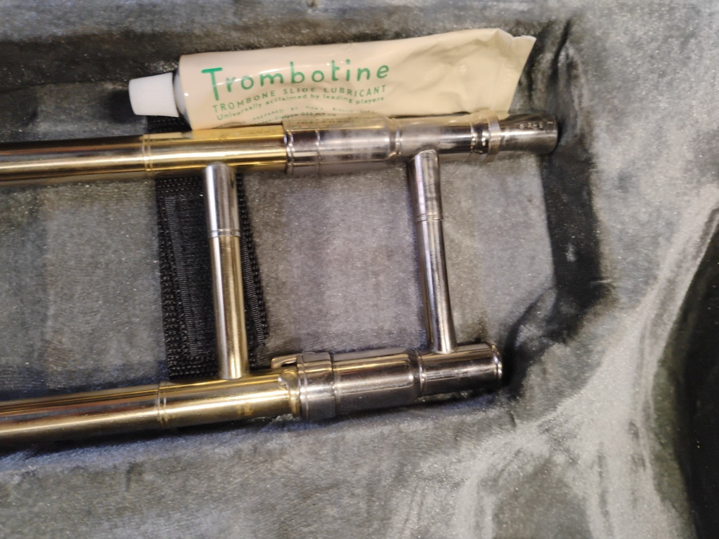 Apelila Gold Bb Tenor Trombone With Case  Student Beginner 