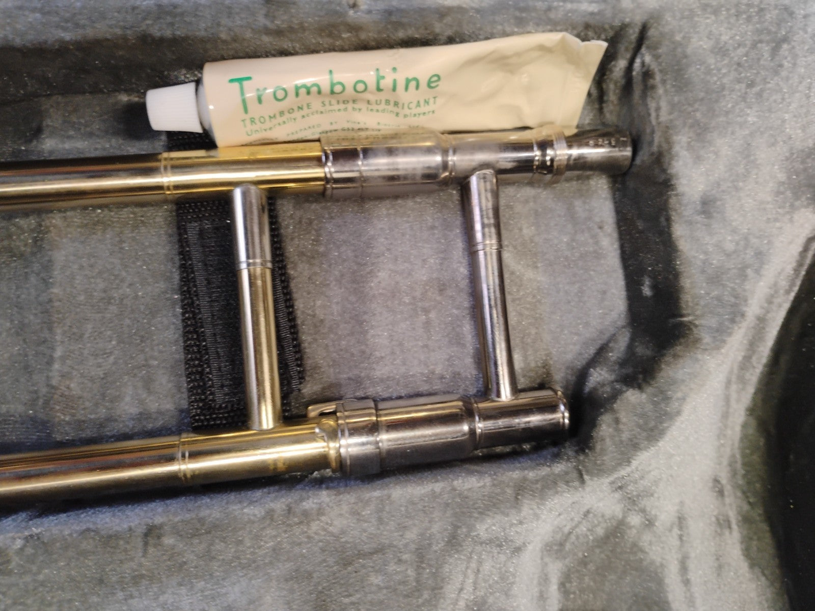 Apelila Gold Bb Tenor Trombone With Case  Student Beginner 