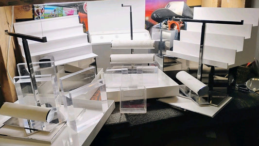  Luxury Watch,Jewelry,Perfume Michael Kors Chippenhook Fixture Store Display