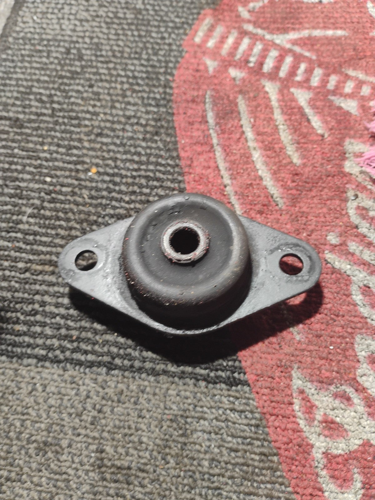 2000-2006 Harley Davidson  MOTOR MOUNT BRACKET J-21920