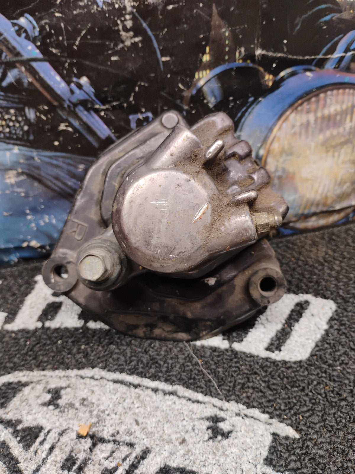 Yamaha XS650 447 Front Right Brake Caliper A4009 TX650 RD400 OEM