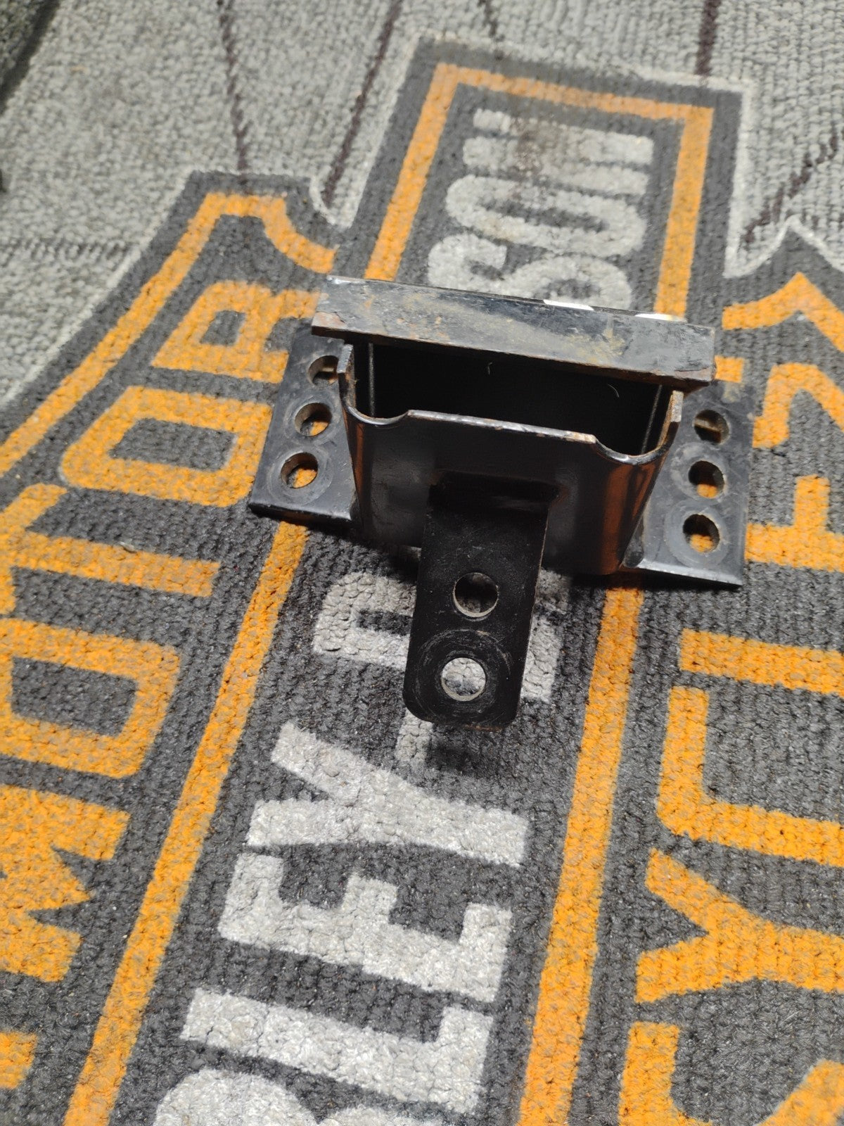 1993 93 Harley Davidson Ultra Classic Electra Glide FLHTCU Back Rest Mount Brack