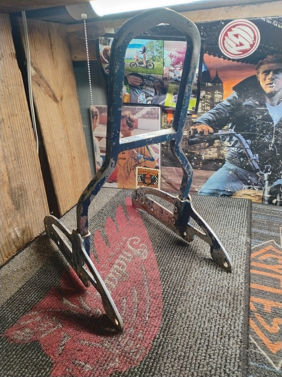HARLEY DAVIDSON SISSY BAR & MOUNTING BRACKETS