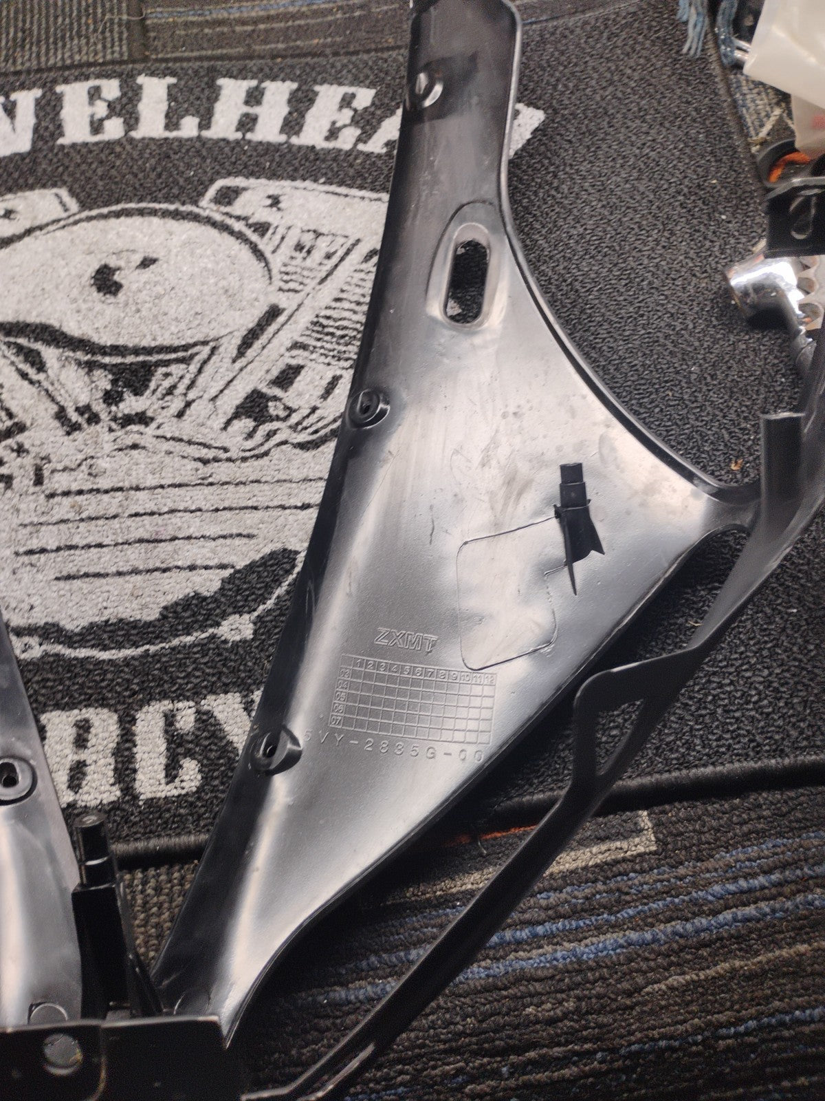 Yamaha YZF 1000 R1 04 ,05 ,06 Grey front Fairing 5vy-2835G-00