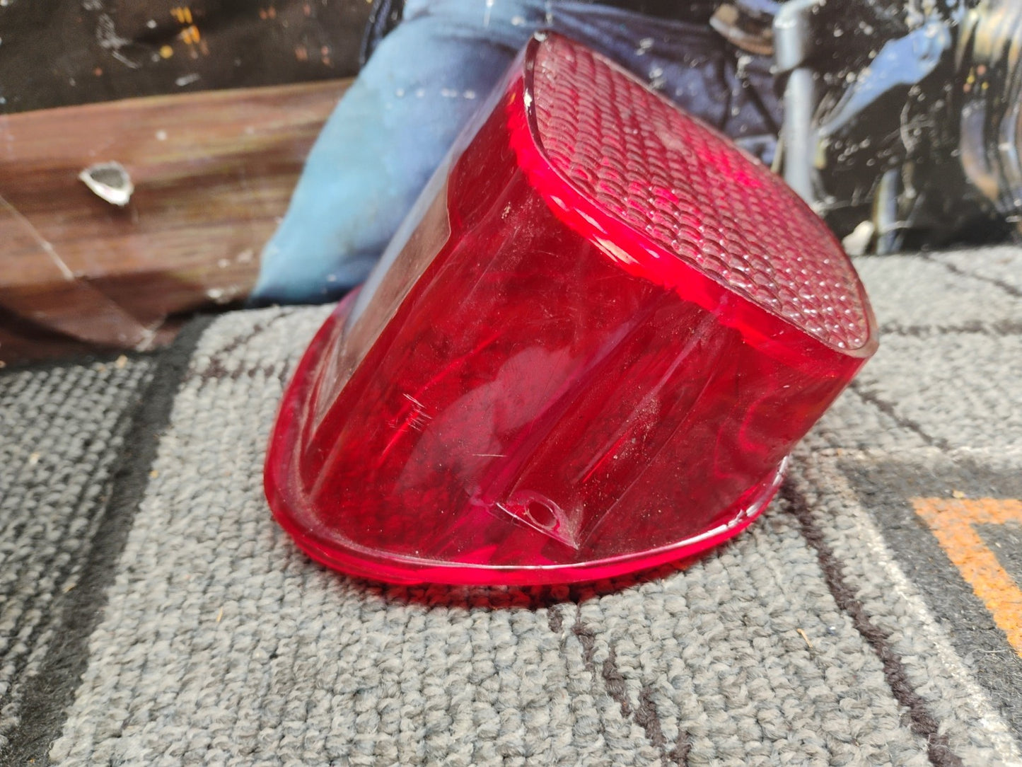 Harley- Davidson Tail Light Assembly Lens  Sportster Dyna Softail Road Glide 