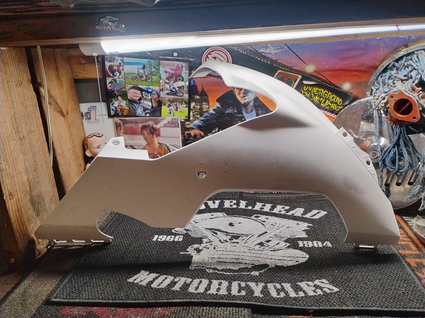 2004- 2006 YAMAHA YZF R1 Right Side Panel Fairing Fender Body
