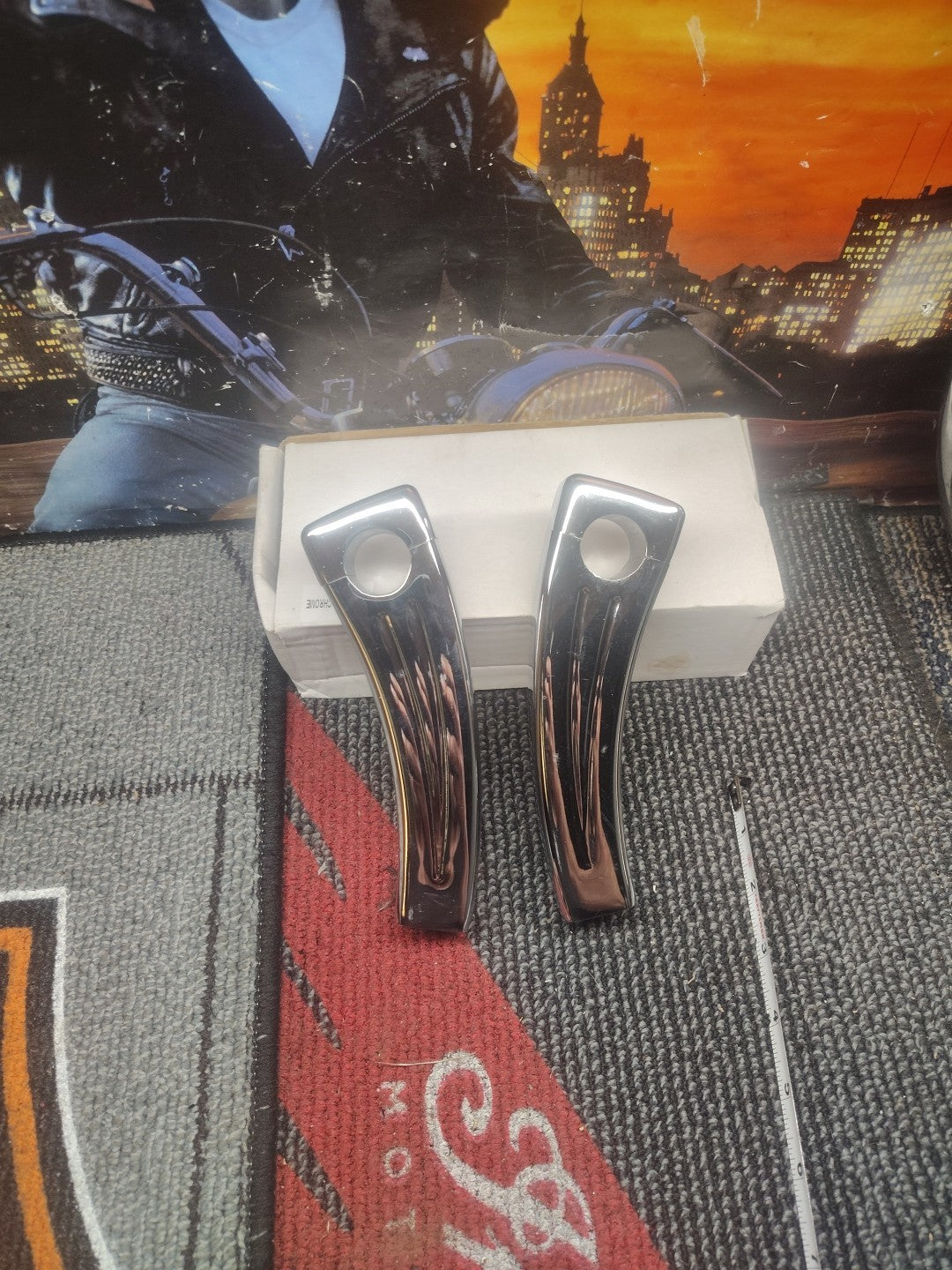 HARLEY DAVIDSON Universal HANDLEBAR CHROME PULL BACK RISER RISERS 4.5"In