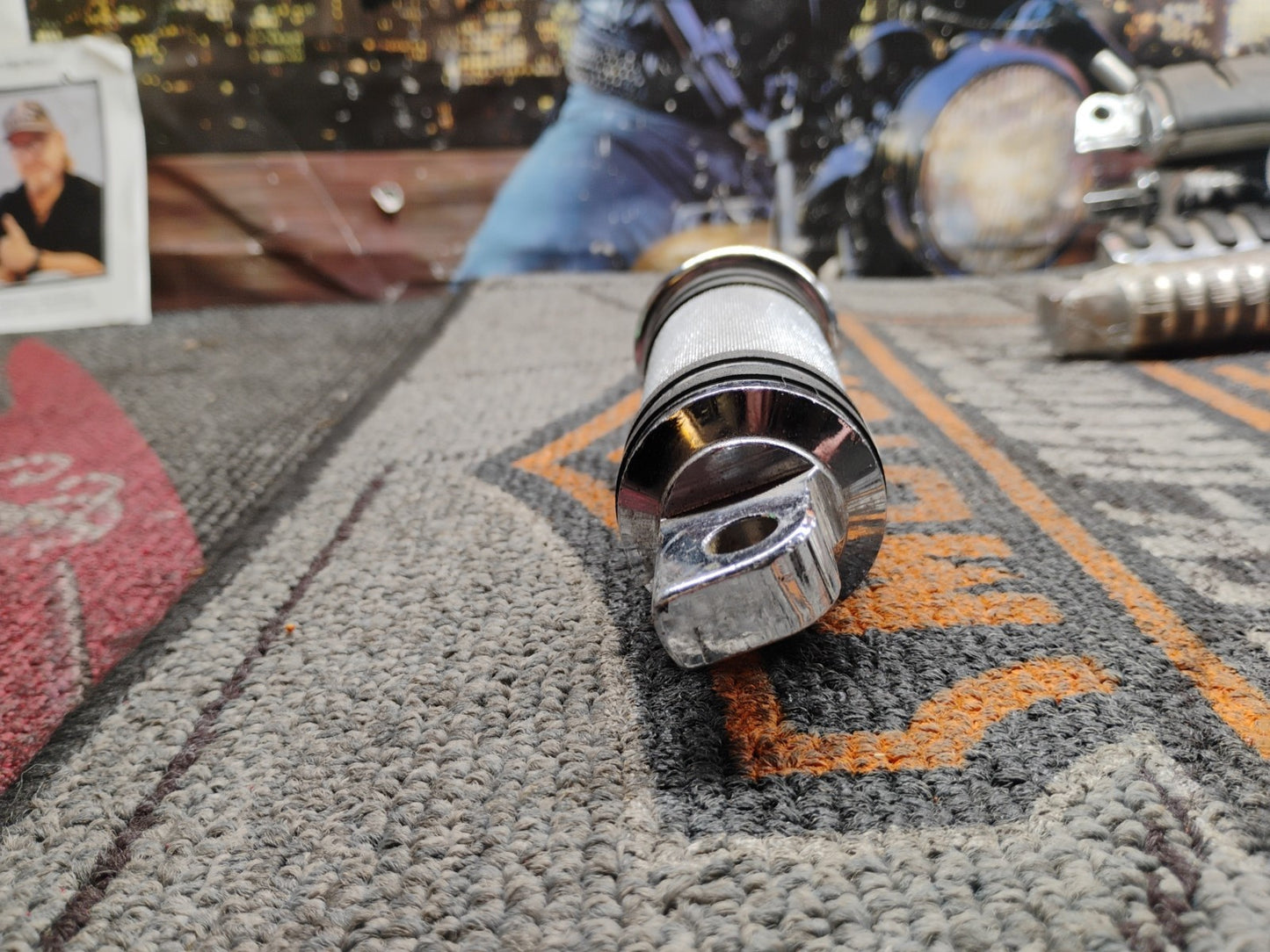 2002 HARLEY-DAVIDSON FATBOY LEFT REAR FOOT PEG 