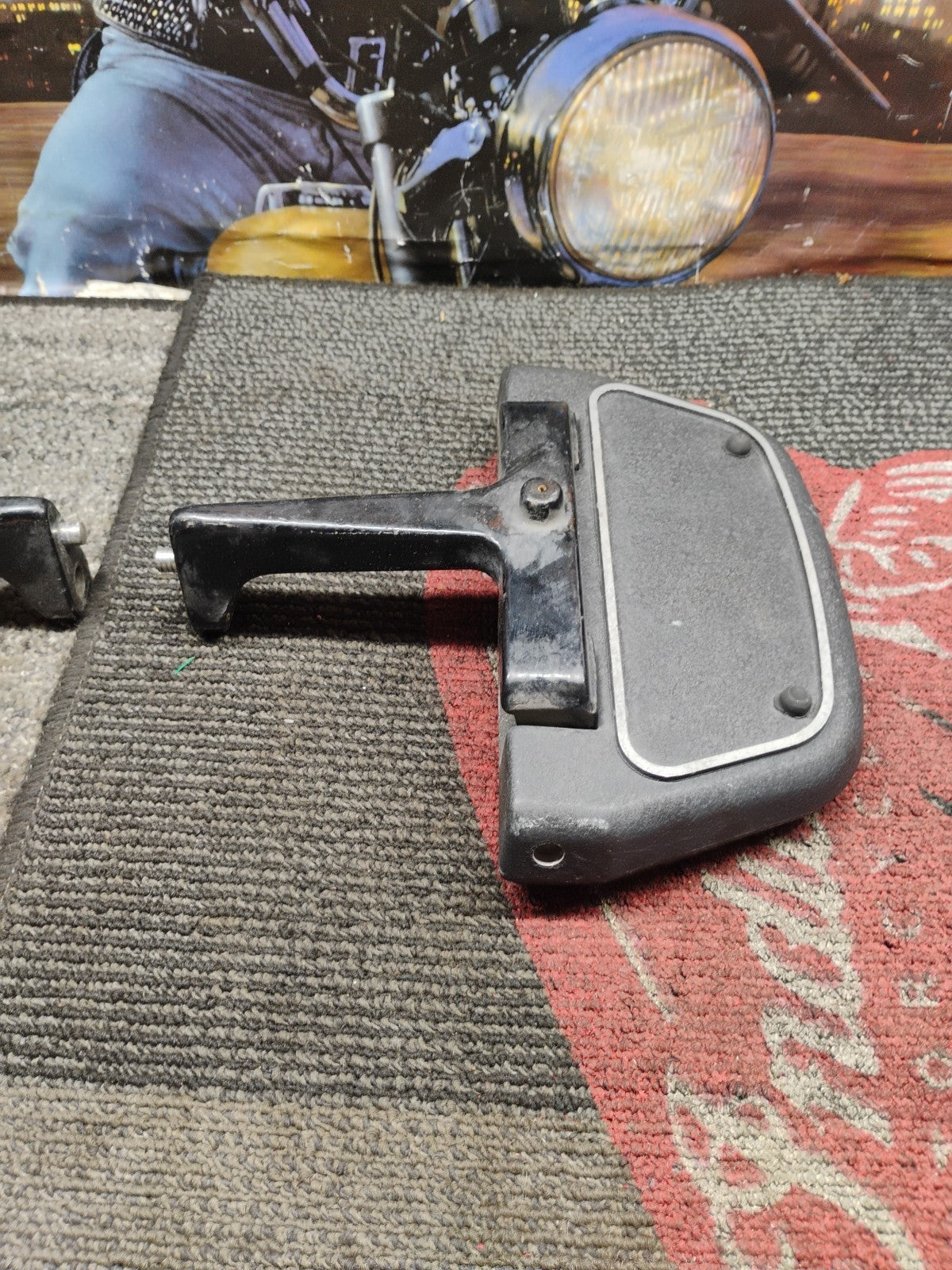 1994 Harley-Davidson Electra Glide Ultra Classic FLHTCU OEM REAR PASSENGER FOOT