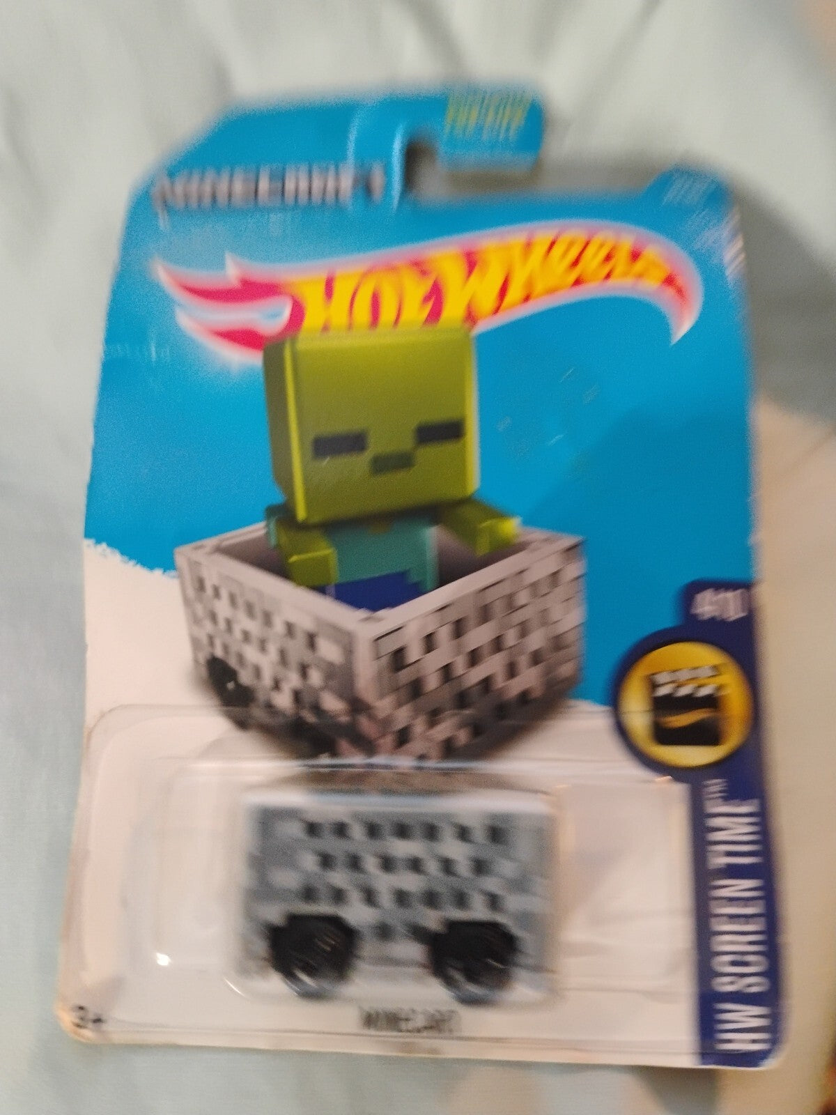 2017 Hot Wheels #24 MINECRAFT HW Screen Time 4/10 MINECART Gray w/Black OH5 Sp