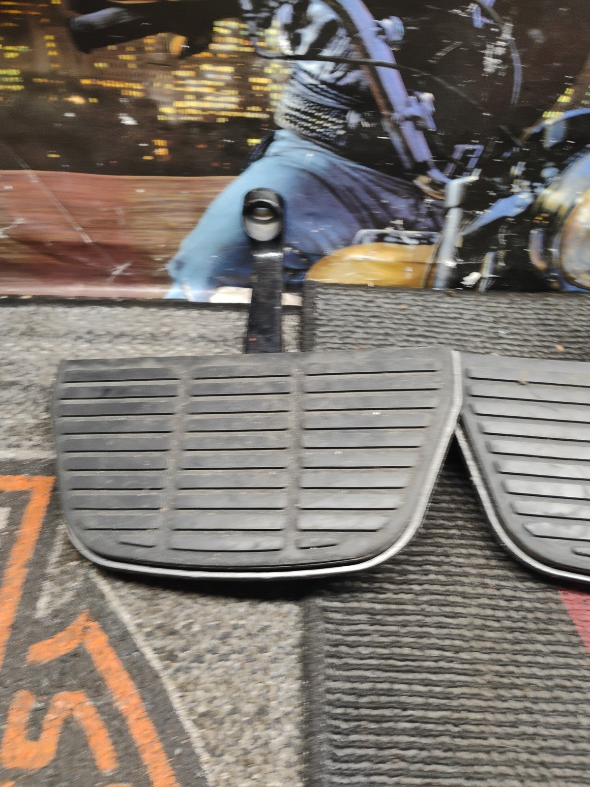 Harley Davidson Road King Electra Glide Left Right Passenger Footrest Footboards