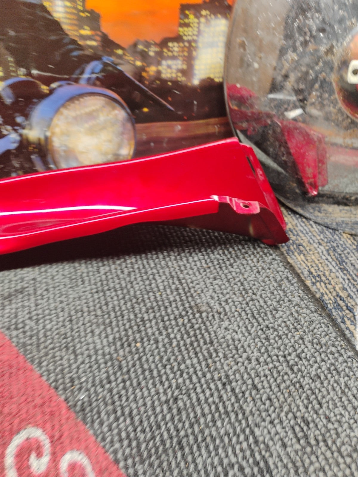 07' Yamaha YZF R1 R-1 / OEM RIGHT SIDE FAIRING TRIM