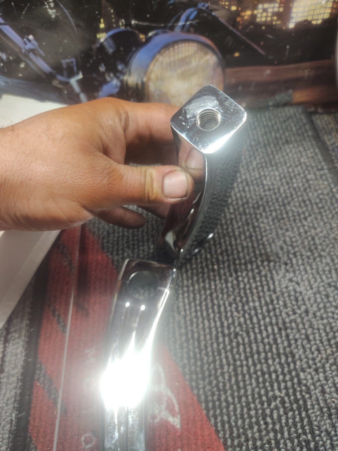 HARLEY DAVIDSON Universal HANDLEBAR CHROME PULL BACK RISER RISERS 4.5"In