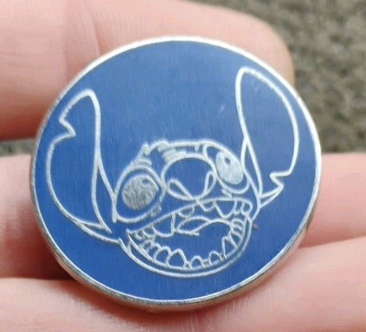 Disney Lilo and Stitch Surprised Face Round Blue Pin 2016