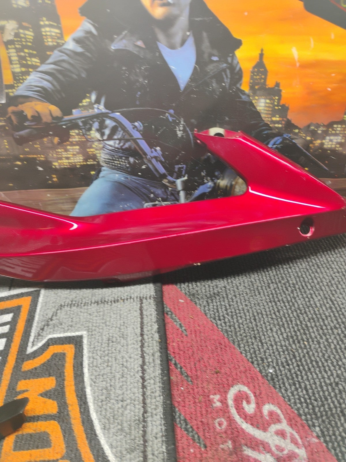 07' Yamaha YZF R1 R-1 / OEM RIGHT SIDE FAIRING TRIM