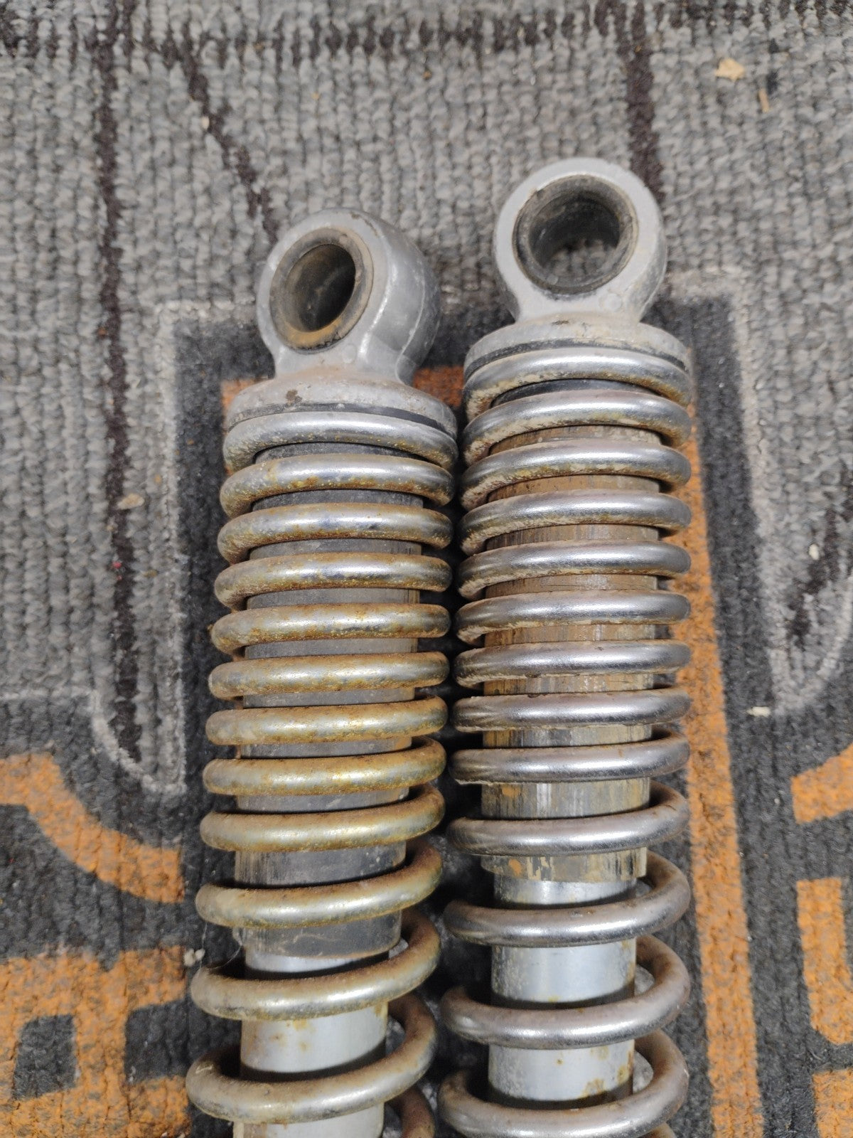 1974 74 75 Honda CB 125 S Rear Back Suspension Shocks CB125S 