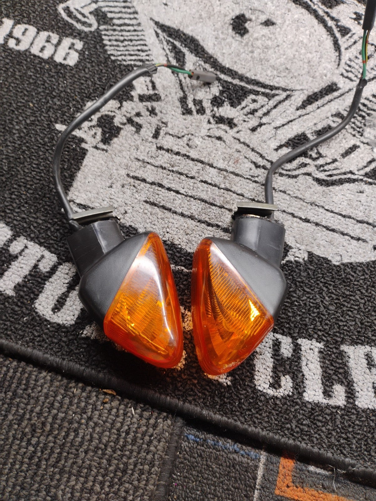 SHORT Motorcycle Turn Signals ZX1000 ZR750 KLE650 KLE500 23037-0068
