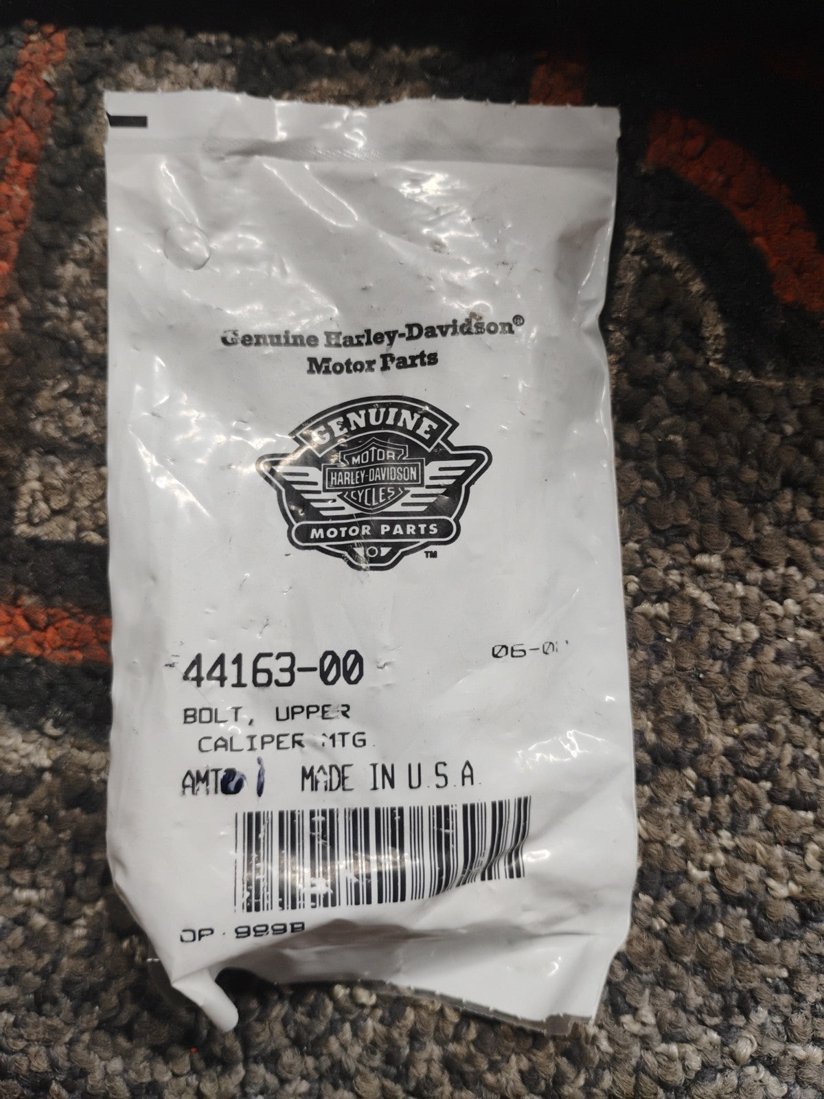 Harley-Davidson OEM 44163-00 Upper Caliper Bolt NOS