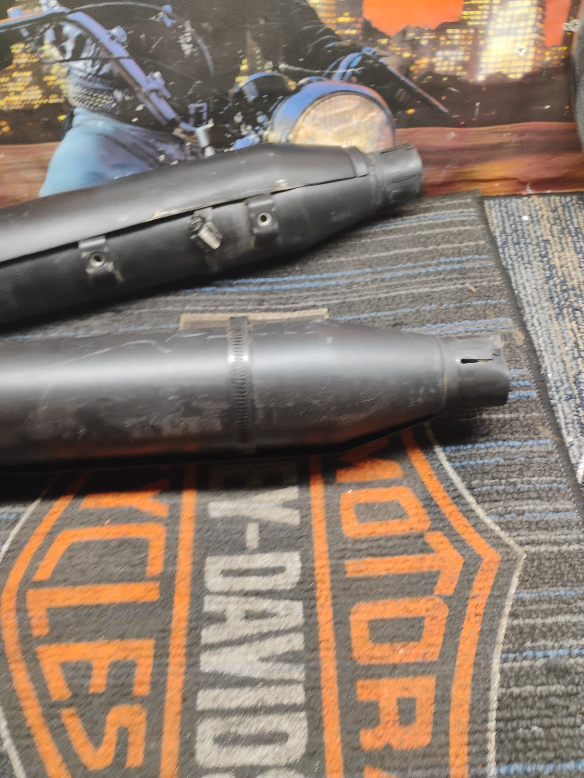 Harley Davidson Sportster Iron 883 64900422 End Silencer Slip On Muffler Black