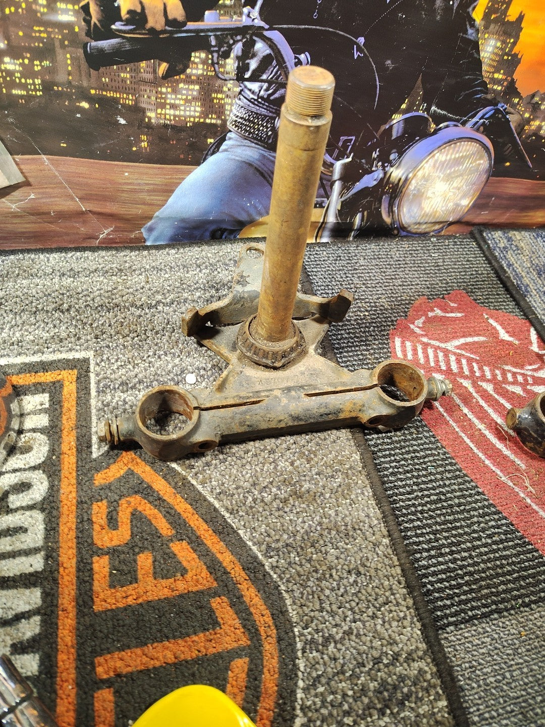 Harley-Davidson 35mm Lower Triple Tree 45707-72 IRONHEAD Sportster 15/16" Stem 