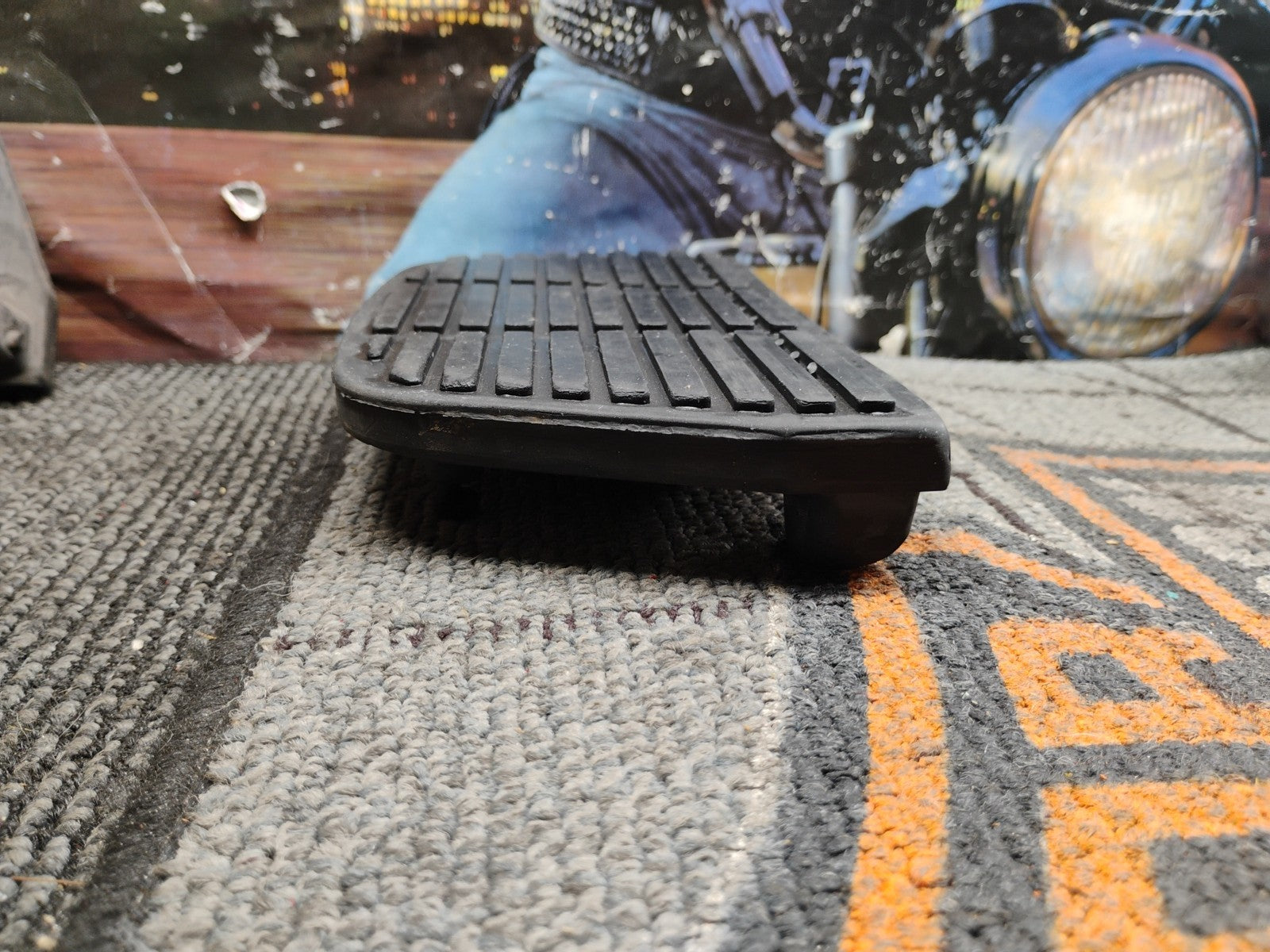 Genuine Harley-Davidson OEM Passenger Right Footboard Kit Floorboard Pad 