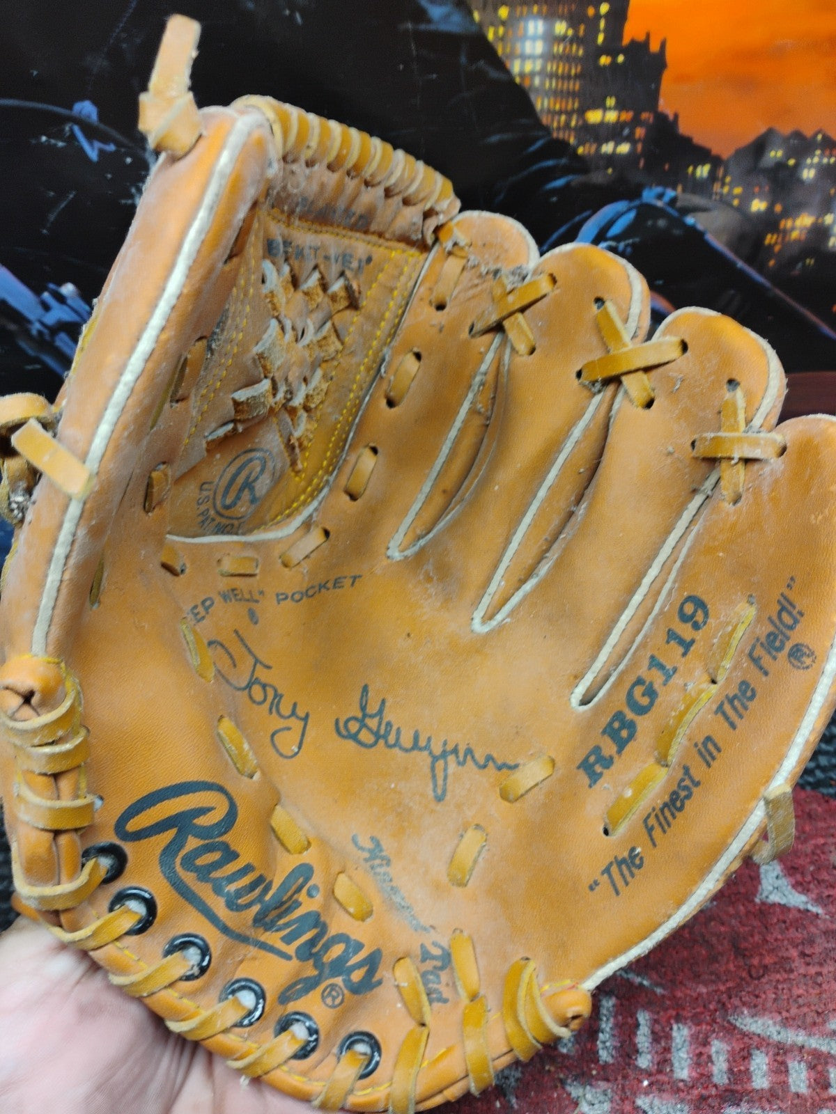 Rawlings Youth 10" Baseball Glove RBG119 Tony Gwynn Right Handed Thrower