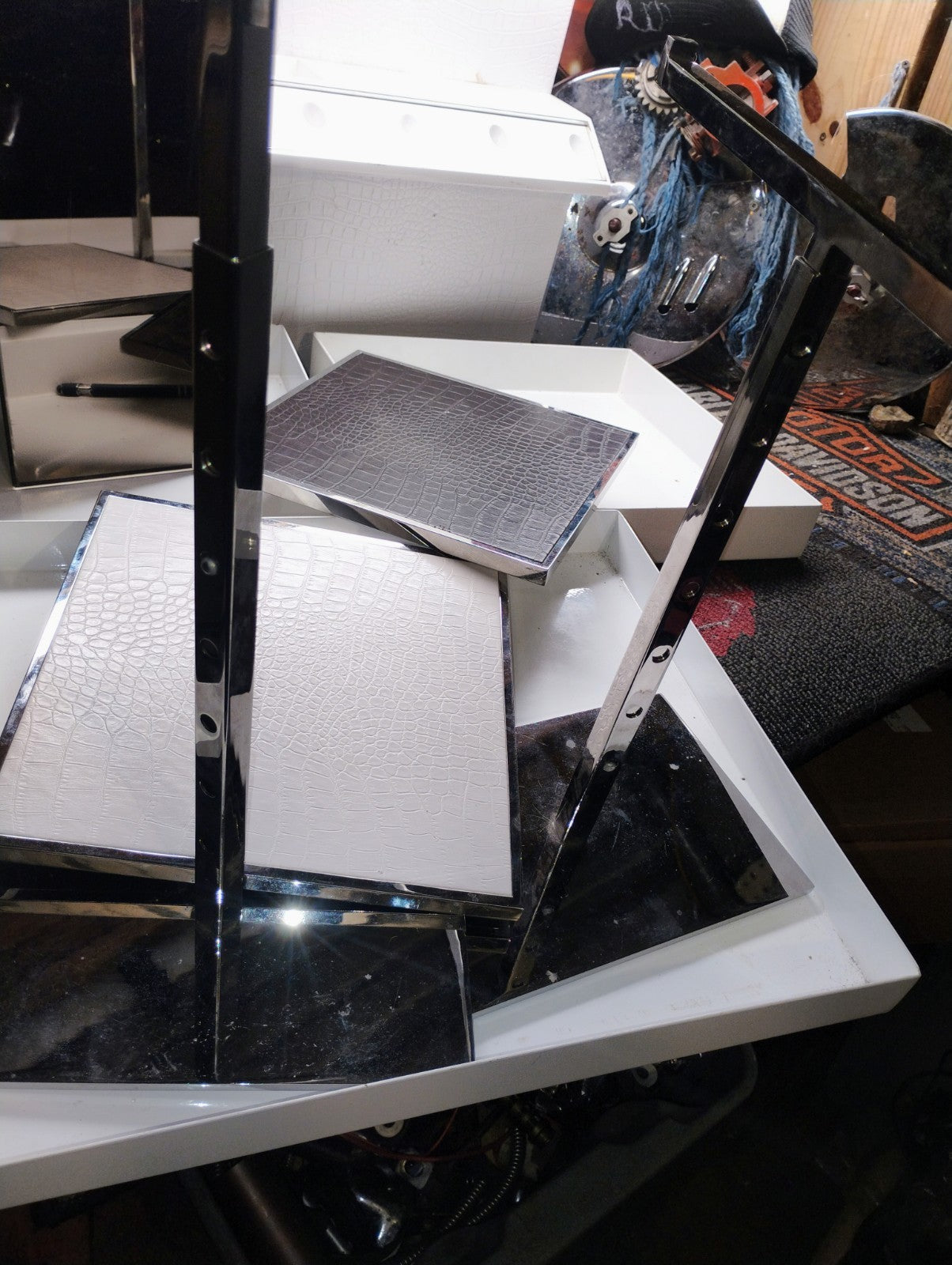  Luxury Watch,Jewelry,Perfume Michael Kors Chippenhook Fixture Store Display