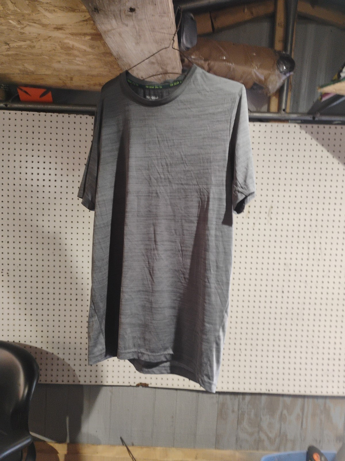 Nwot! Tek Gear Dry Tek Grey Short sleeve T-Shirt Men’s XL #H37-8