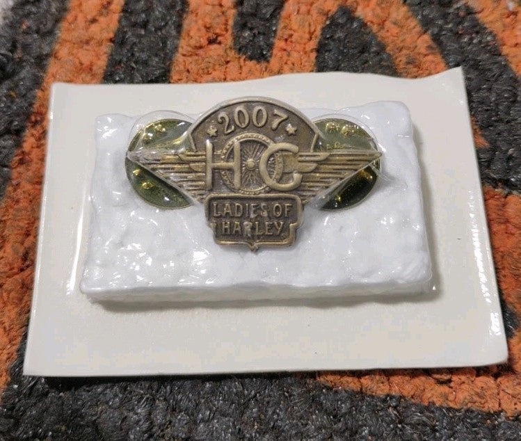 Harley Davidson 2007 HOG Ladies Of Harley / vest or hat pin