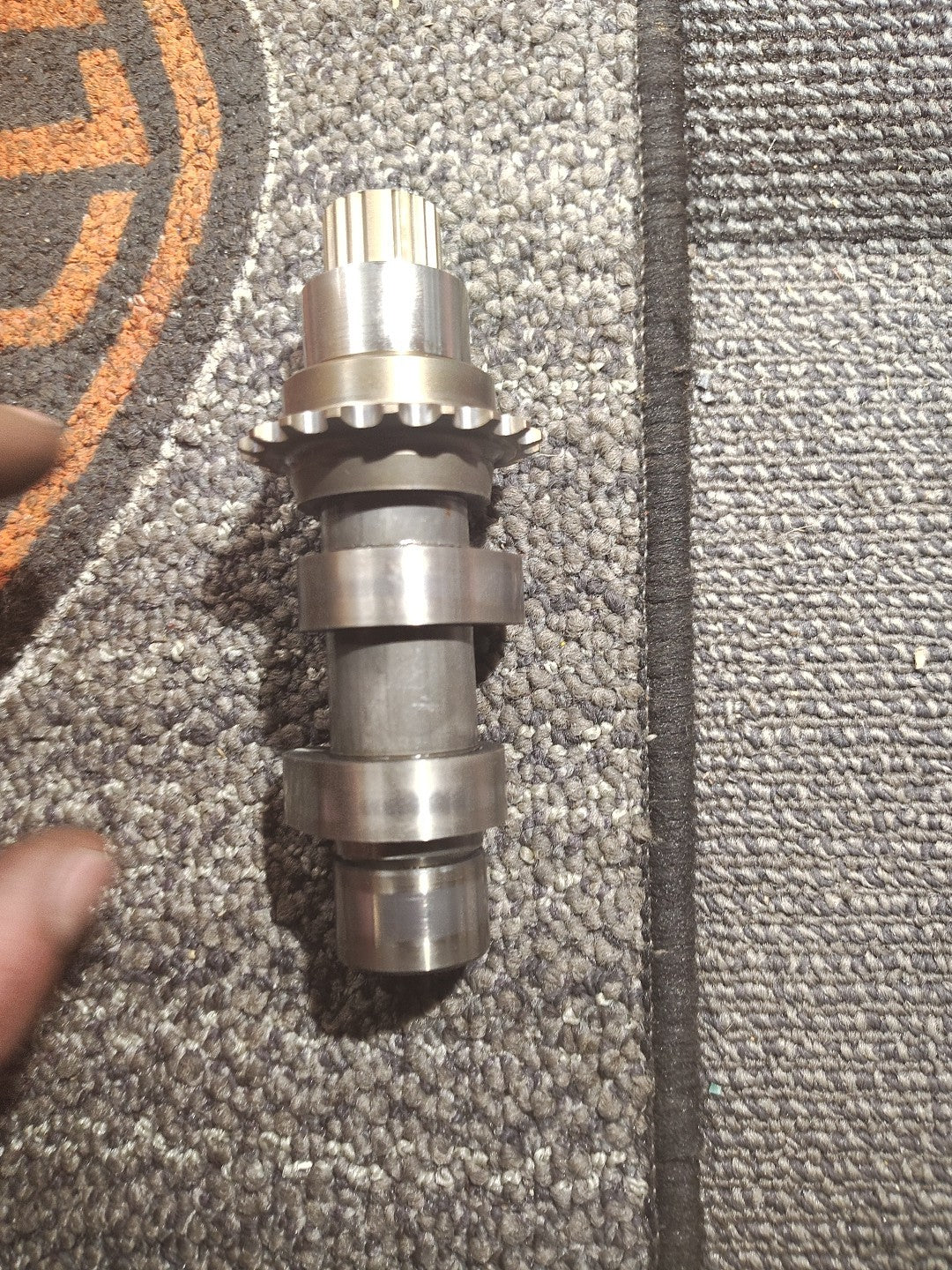 OEM Harley-Davidson Stock Twin Camshafts 2561707a / 2558907a