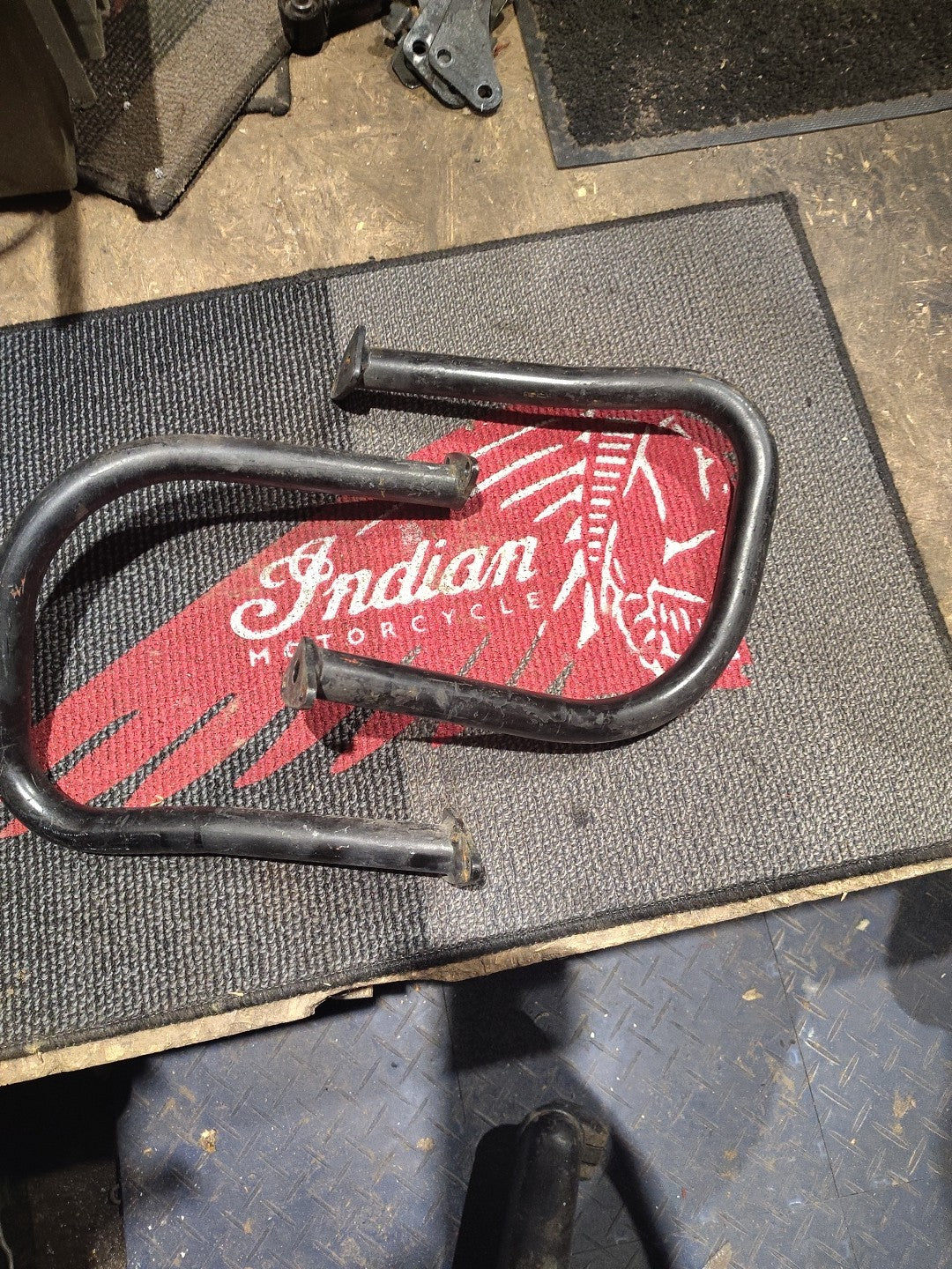 Rear Highway Bars For Indian Chief Challenger Roadmaster Chieftain 14-21 Black