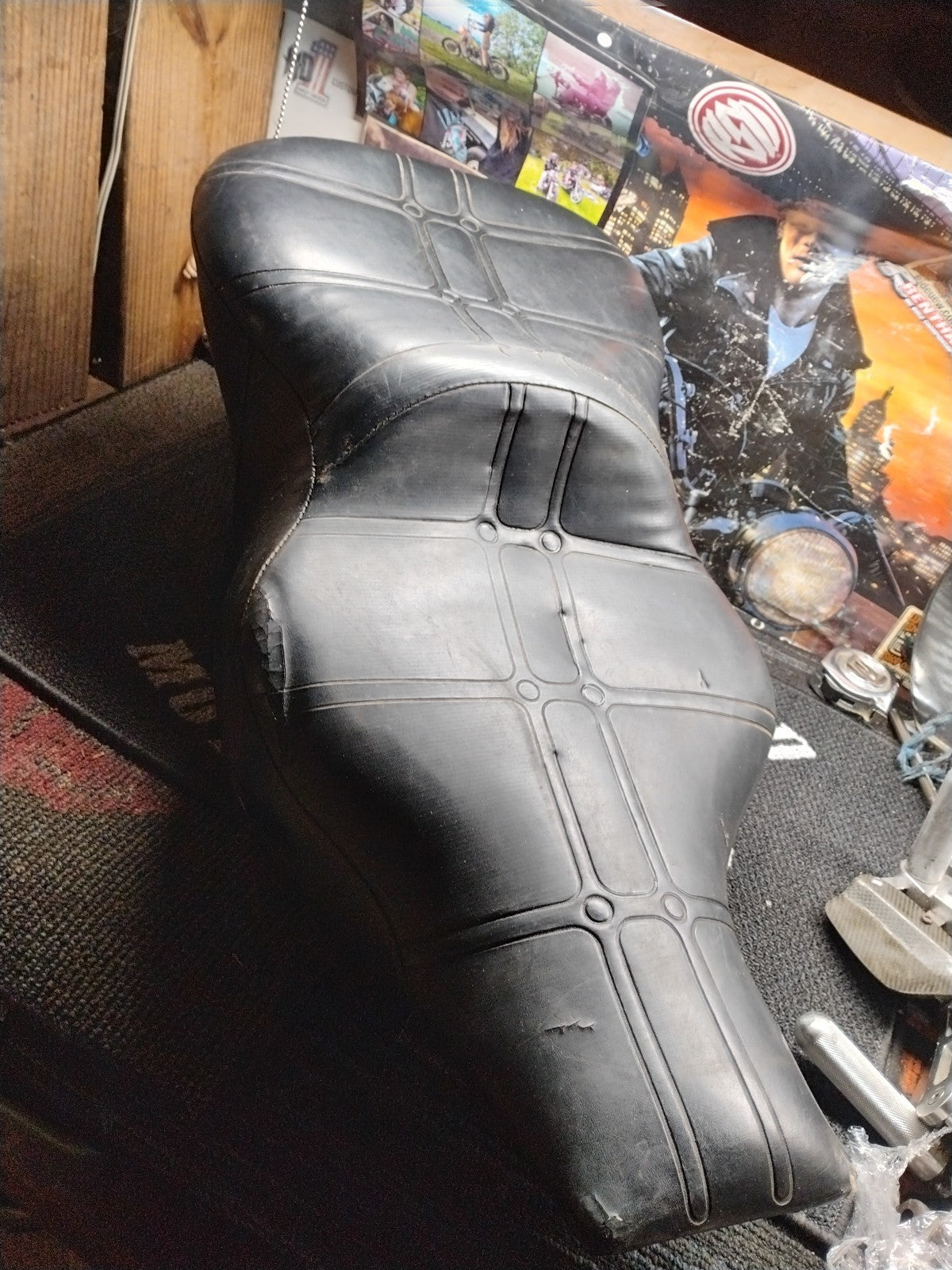 OEM HARLEY DAVIDSON TOURING SEAT PN 52151-83 - 86