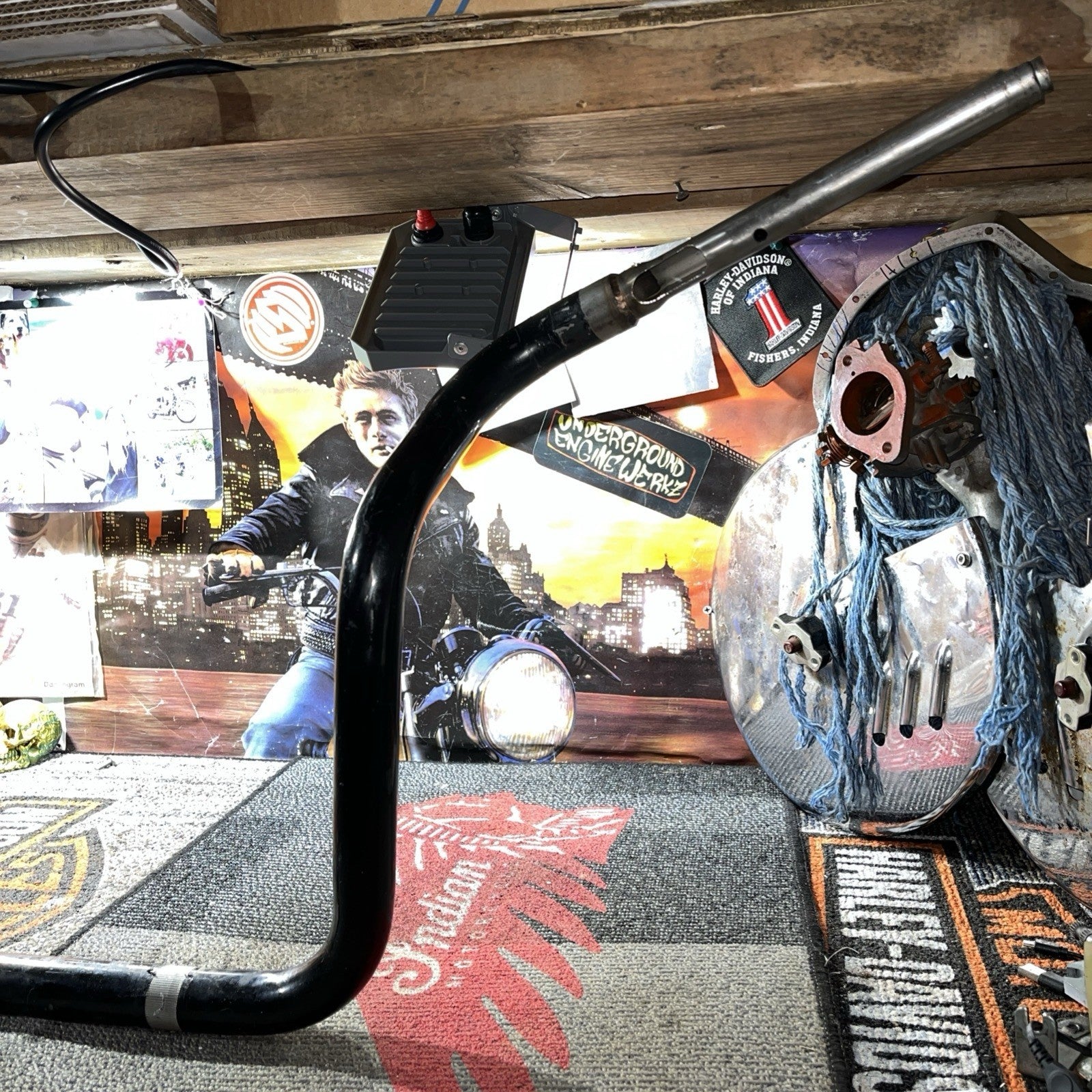 INDIAN CHIEFTAIN/ROADMASTER MID RISE HANDLEBAR (2884574-266)