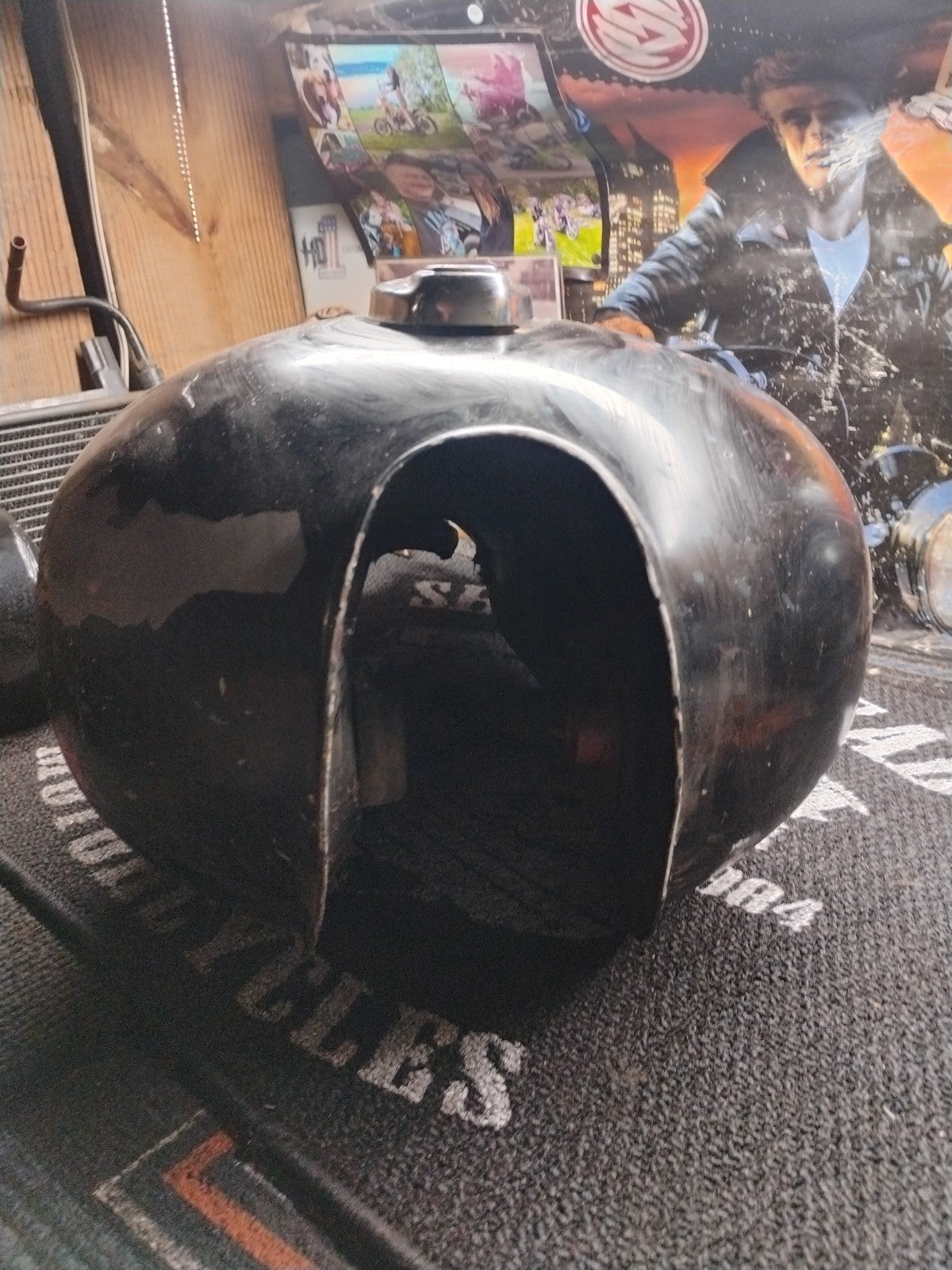 78–80 Yamaha XS650 Special Gas Tank OEM 2M0 Fuel Petrol Tank XS 650 2M0-24110