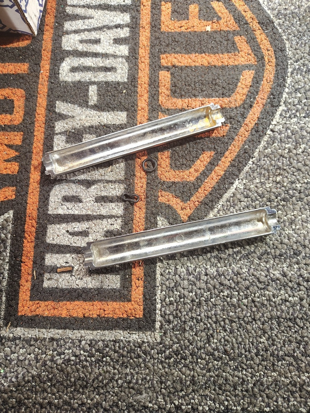 Clutch Cable Adjuster Dust Cover For Harley Road Glide King Sportster 883 1200