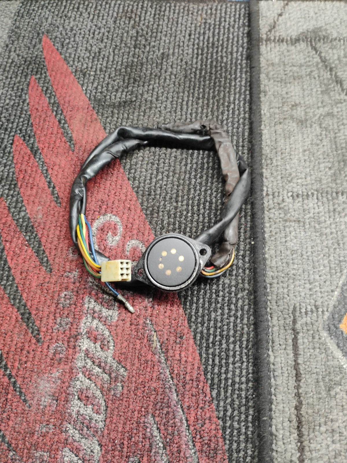 81 SUZUKI GS1000 GS 1000 GEAR SHIFT INDICATOR BODY