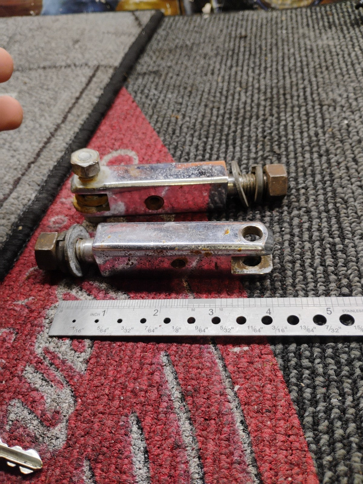 1987-2013 HARLEY ELECTRA GLIDE ROAD KING SUPPORT FOOTREST 49127-77A 