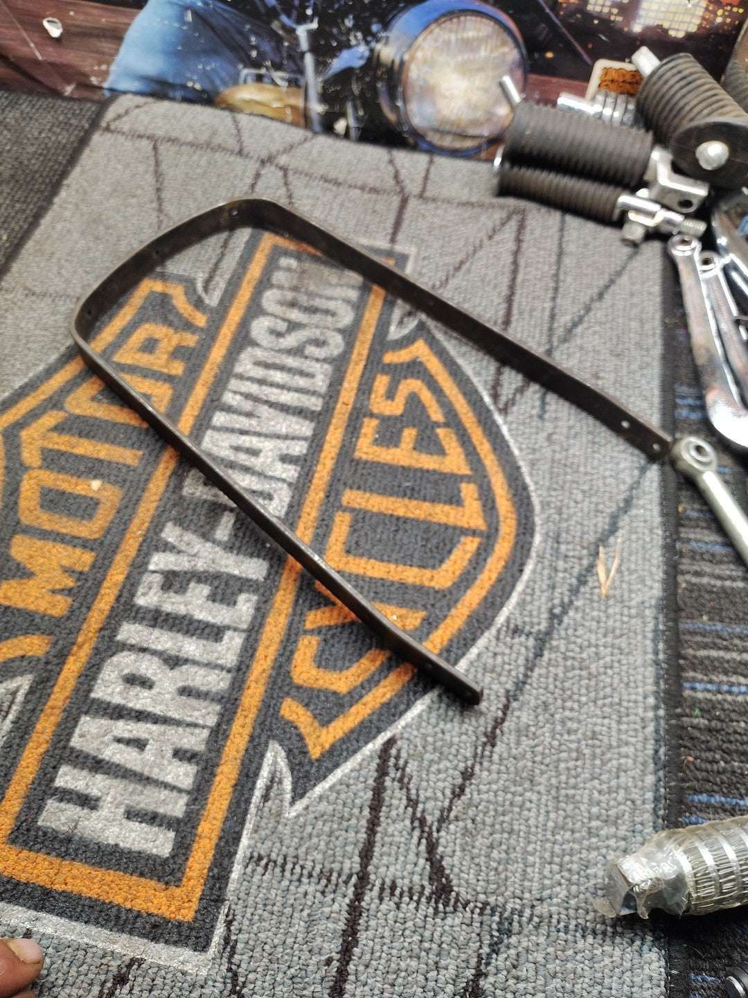 HARLEY DAVIDSON CHOPPER SISSY BAR