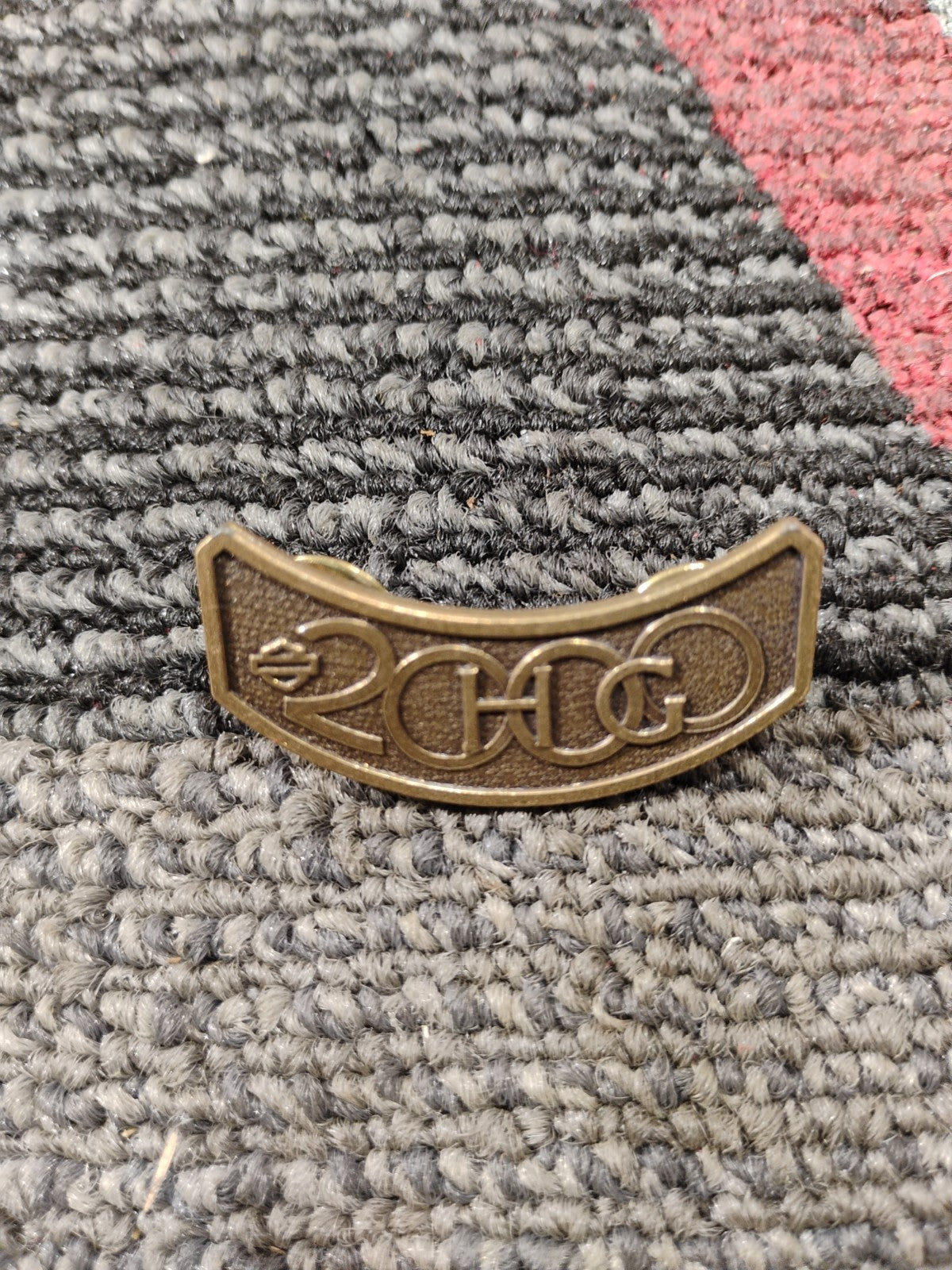 2005 DATED HOG BIKER,MOTORCYCLE HARLEY DAVIDSON MOTORCYCLE LAPEL PIN