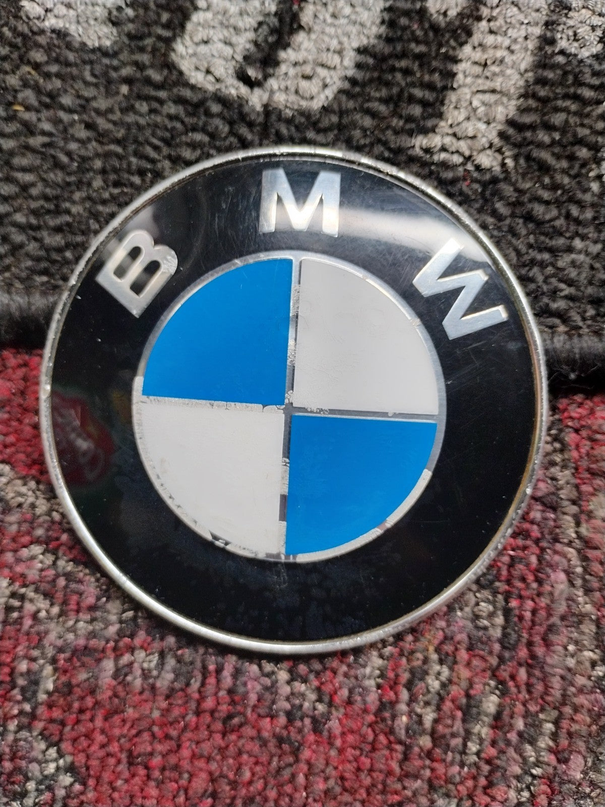 BMW OEM Hood Trunk Emblem Roundel 82mm 51.14-1872324 E30 E28 E34 Badge Logo