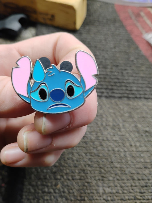 Disney Trading Pin Stitch Nervous Emoji Blitz Booster Lilo