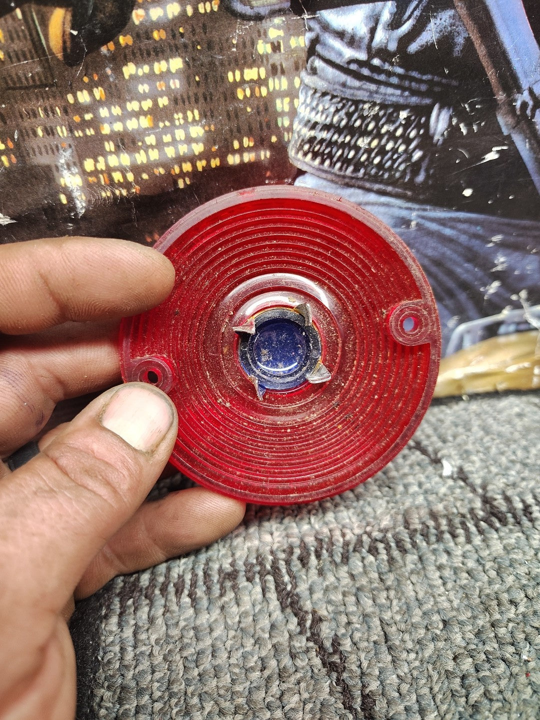 CHRIS PRODUCTS Turn Signal Lens - '63-'85 FL - Red with Blue Dot DHD3RB