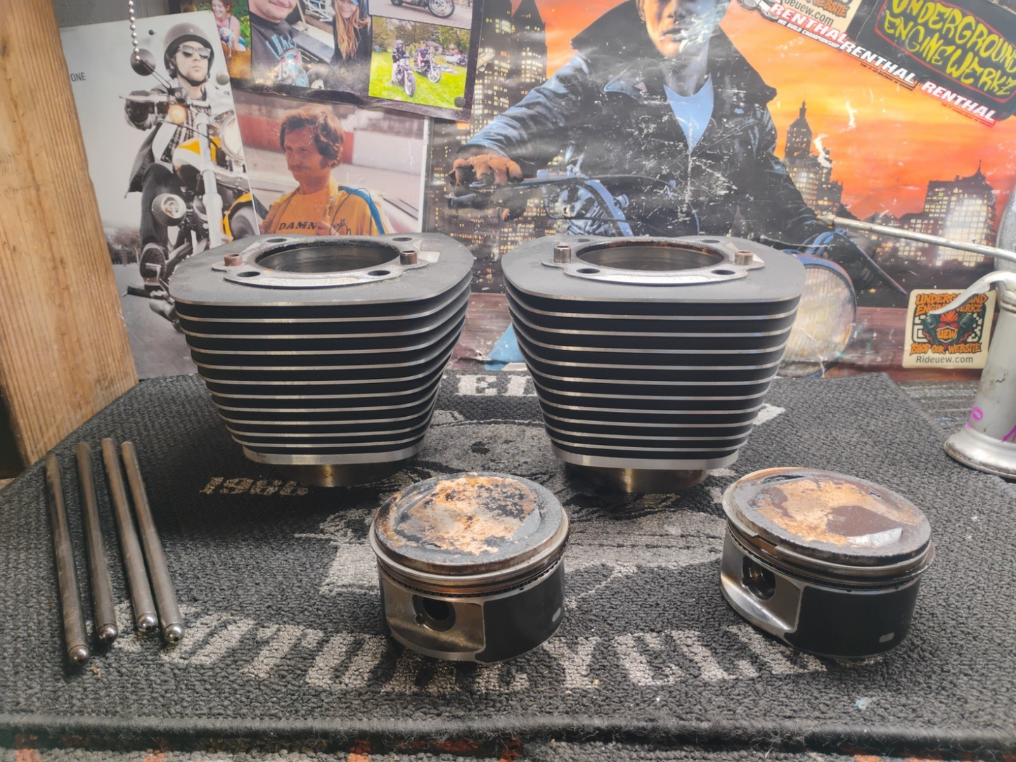 Harley-Davidson OEM Cylinder & Piston Set 16593-99 Twin Cam
