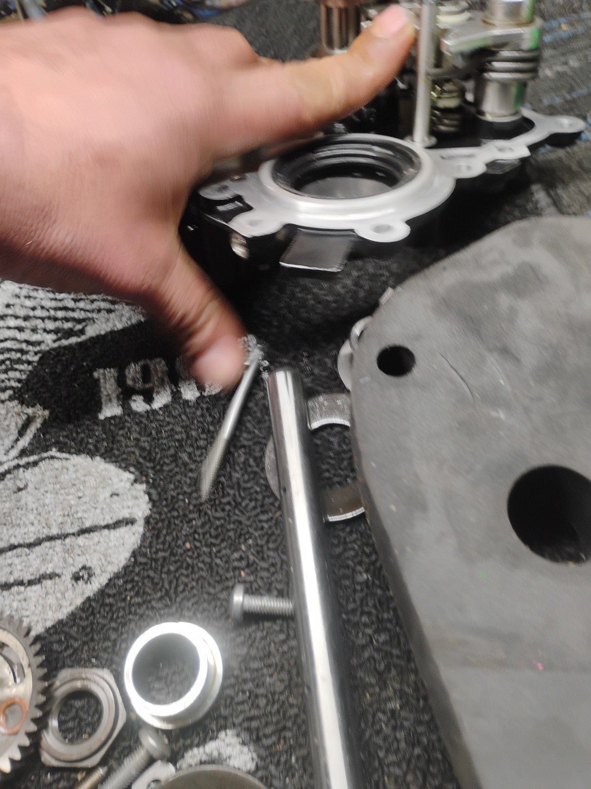 Title:  BMW R1200RS LC 2017 OEM TRANSMISSION GEARBOX INTERNALS SHAFTS GEARS LOW