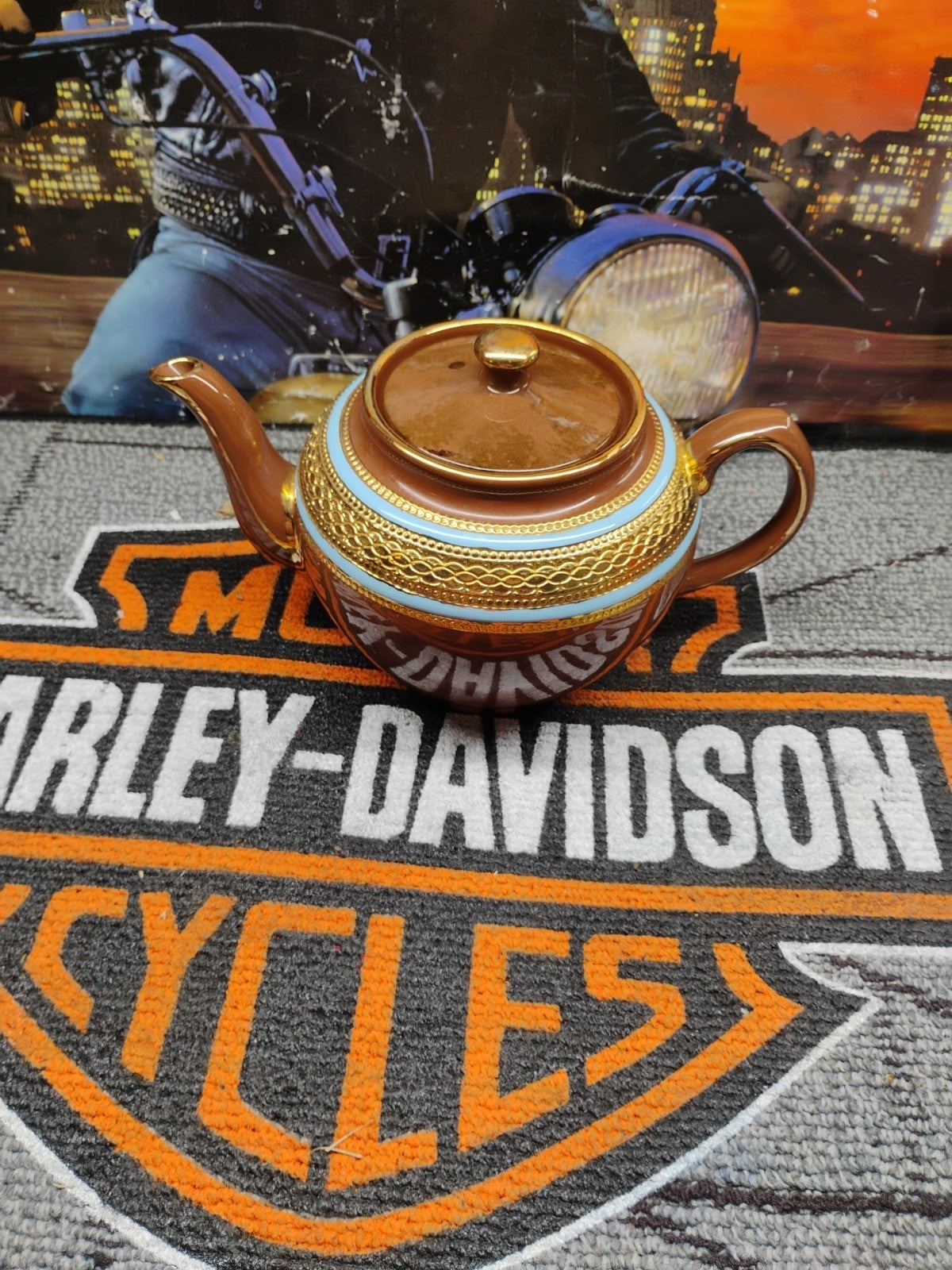 Vintage Sadler Gold & Brown Teapot made in Staffordshire England. No Chips 