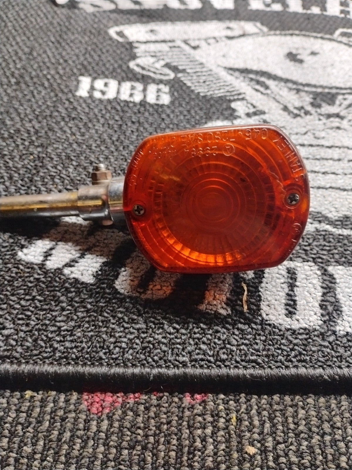 NOS Kawasaki # 23040-1037 - LAMP-SIGNAL KH125 Z305 Z440 Z750 ( Europe )  B1424