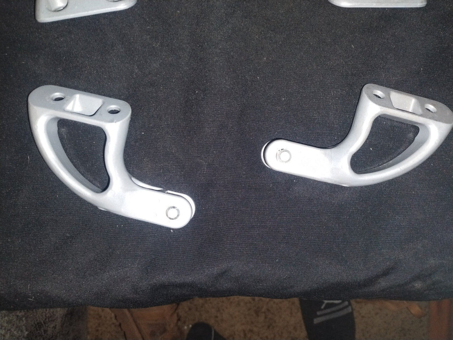 harley v rod passenger pegs Rear Mount Bracket Left Right Silver Vrod V-rod Oem