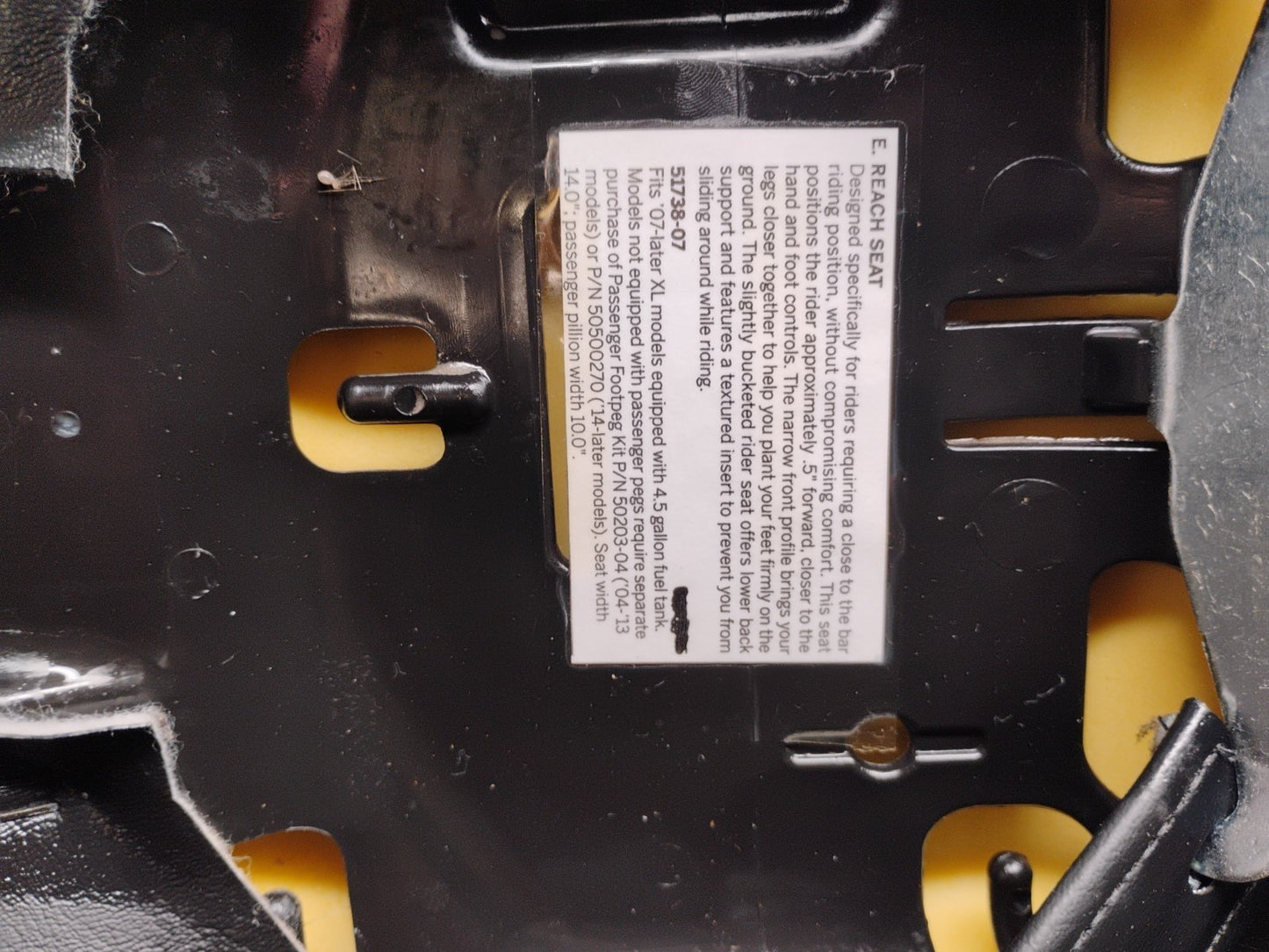 DEALER DEMO HARLEY '07-09 XL SPORTSTER REDUCED REACH SEAT